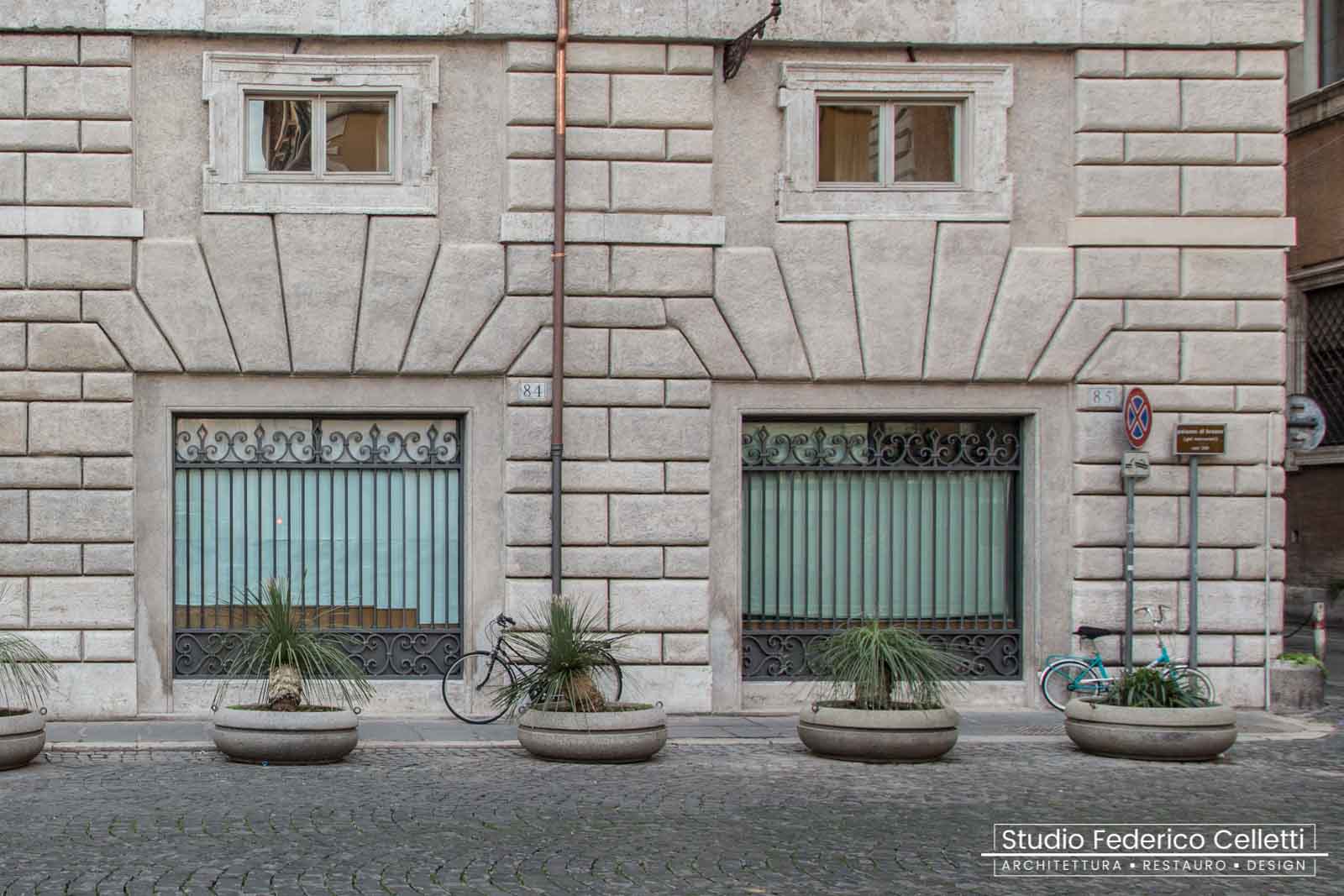 Palazzo Cenci Maccarani a piazza S.Eustachio dopo il Restauro