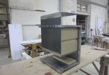 scrivania Hold in vetro e metallo-1